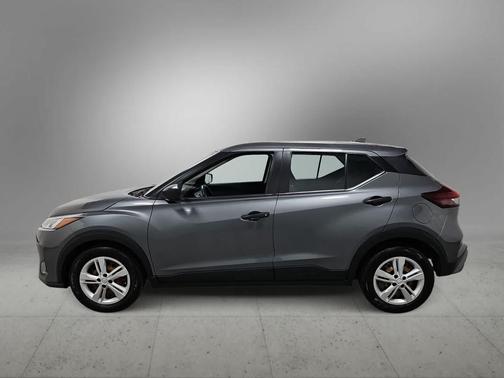 Gun Metallic 2023 Nissan Kicks S