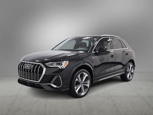 Mythos Black Metallic 2021 Audi Q3 45 S line Premium Plus