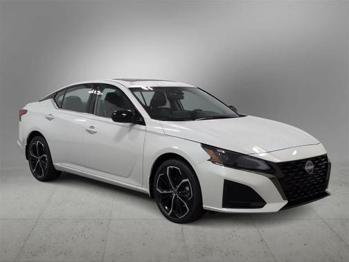 2025 Nissan Altima SR AWD