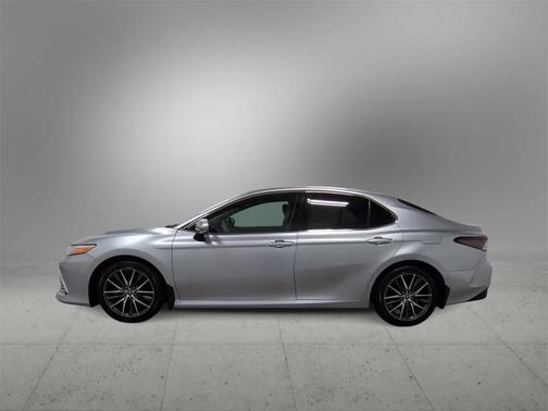 2022 Toyota Camry XLE