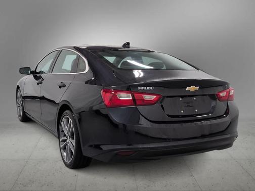 Dark Ash Metallic 2023 Chevrolet Malibu FWD 1LT
