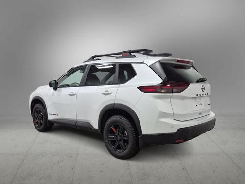 Everest White Pearl Tricoat 2027 Nissan Rogue Rock Creek