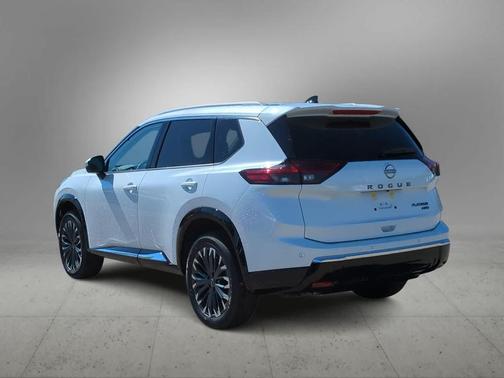 Everest White Pearl Tricoat 2026 Nissan Rogue Platinum