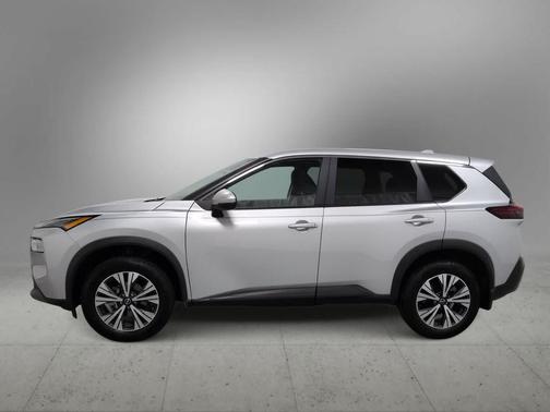 Brilliant Silver Metallic 2022 Nissan Rogue SV