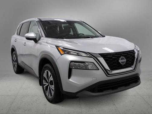 Brilliant Silver Metallic 2022 Nissan Rogue SV