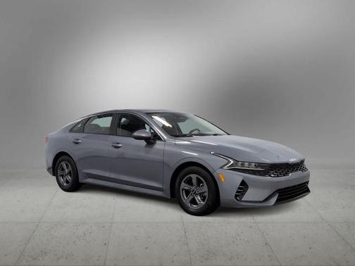 2022 Kia K5 LXS