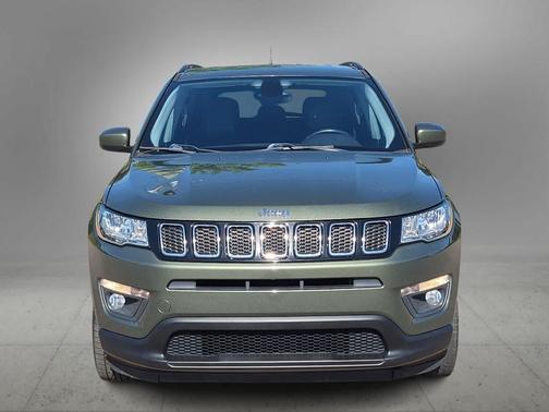 Olive Green Pearlcoat 2018 Jeep Compass Latitude