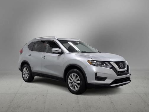 Brilliant Silver Metallic 2019 Nissan Rogue SV