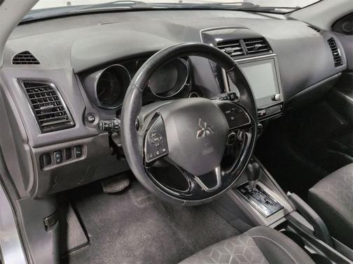 2020 Mitsubishi Outlander Sport SE