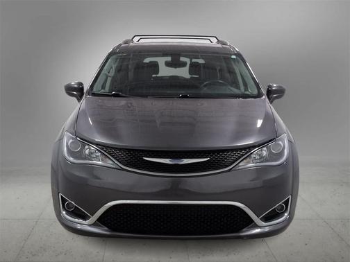 2018 Chrysler Pacifica Touring-L
