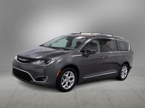 2018 Chrysler Pacifica Touring-L