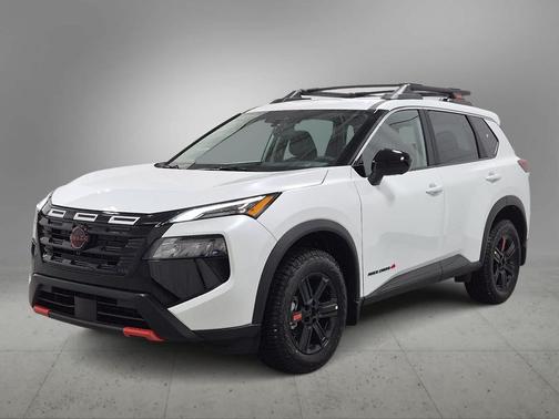 Everest White Pearl Tricoat 2027 Nissan Rogue Rock Creek
