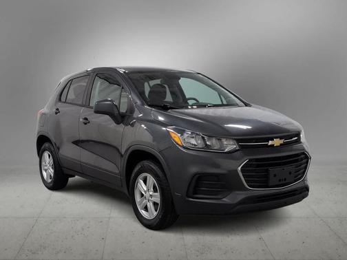 Nightfall Gray Metallic 2019 Chevrolet Trax LS