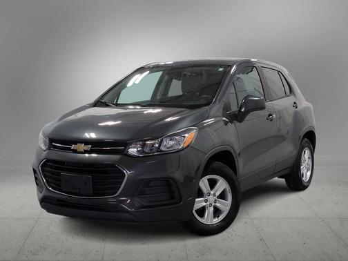Nightfall Gray Metallic 2019 Chevrolet Trax LS