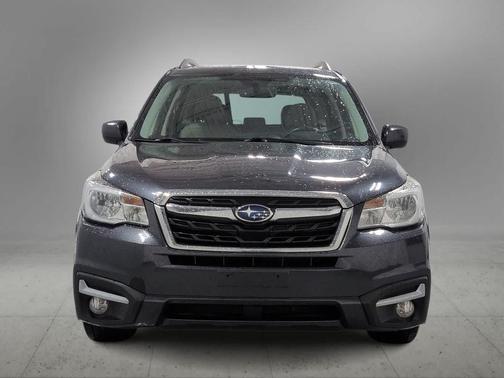 Dark Gray Metallic 2018 Subaru Forester 2.5i Limited