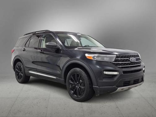 Agate Black Metallic 2020 Ford Explorer XLT