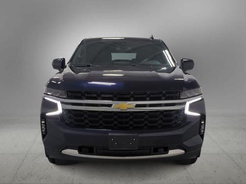 Midnight Blue Metallic 2022 Chevrolet Suburban LS
