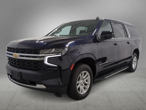 Midnight Blue Metallic 2022 Chevrolet Suburban LS