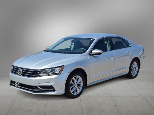 Reflex Silver Metallic 2017 Volkswagen Passat 1.8T S