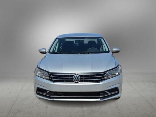 Reflex Silver Metallic 2017 Volkswagen Passat 1.8T S