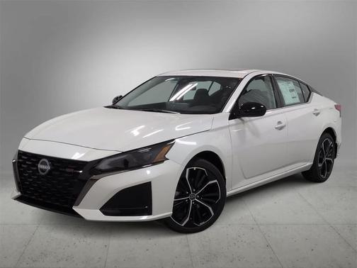 2025 Nissan Altima SR AWD