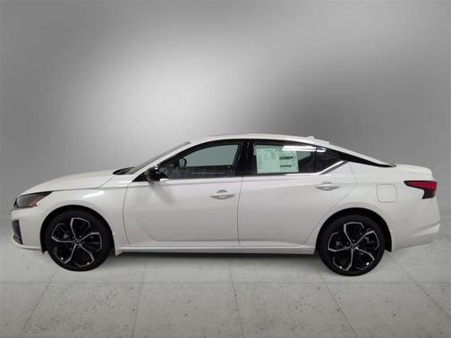 2025 Nissan Altima SR AWD