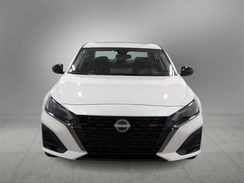 2025 Nissan Altima SR AWD