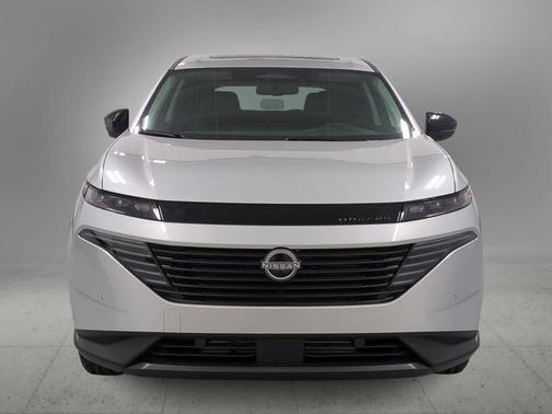 Brilliant Silver Metallic 2025 Nissan Murano SL