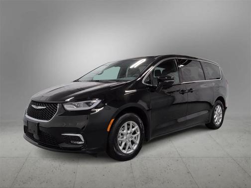 2025 Chrysler Pacifica L