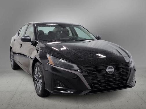 Super Black 2026 Nissan Altima SV AWD