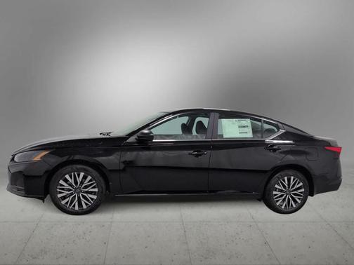 Super Black 2026 Nissan Altima SV AWD