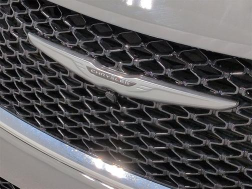 2025 Chrysler Pacifica L