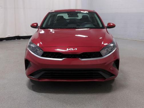 Currant Red 2024 Kia Forte LXS