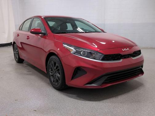 Currant Red 2024 Kia Forte LXS