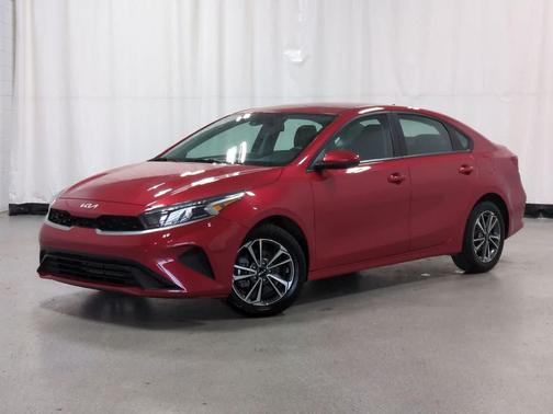 Currant Red 2024 Kia Forte LXS