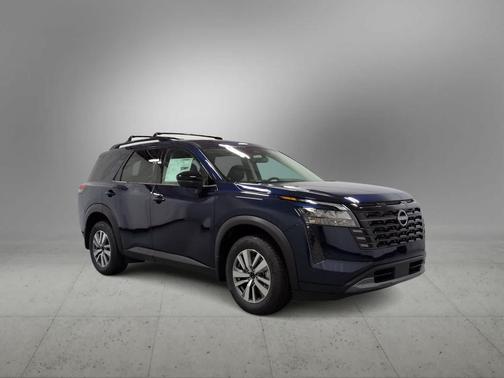 Deep Ocean Blue Pearl 2026 Nissan Pathfinder SL