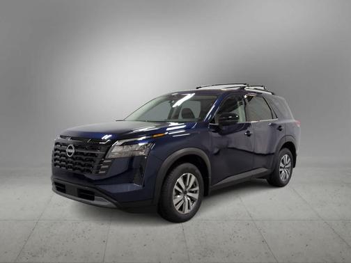 Deep Ocean Blue Pearl 2026 Nissan Pathfinder SL