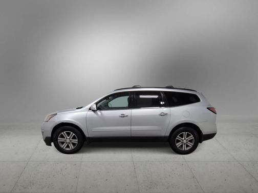 Silver Ice Metallic 2017 Chevrolet Traverse 1LT