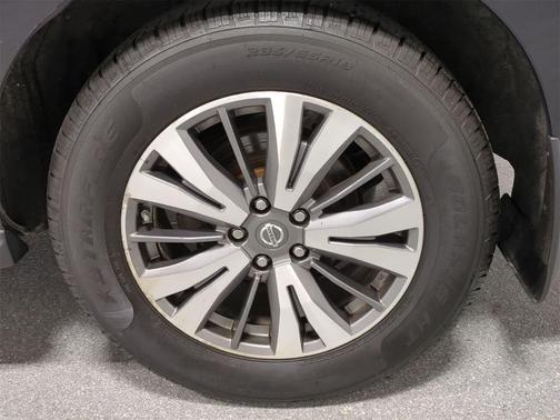 2017 Nissan Pathfinder Platinum
