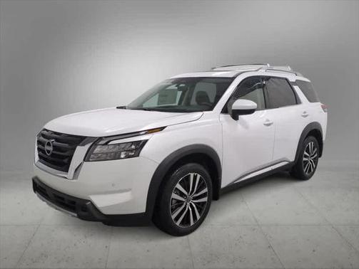 2025 Nissan Pathfinder Platinum 4WD