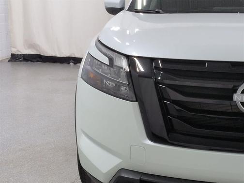 2025 Nissan Pathfinder SV 4WD