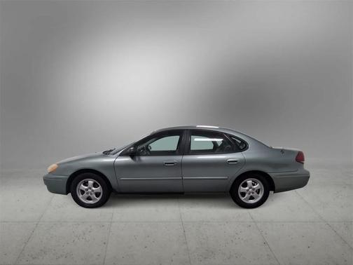 2006 Ford Taurus SE