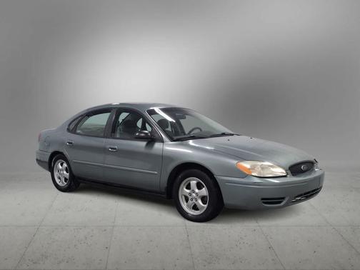 2006 Ford Taurus SE