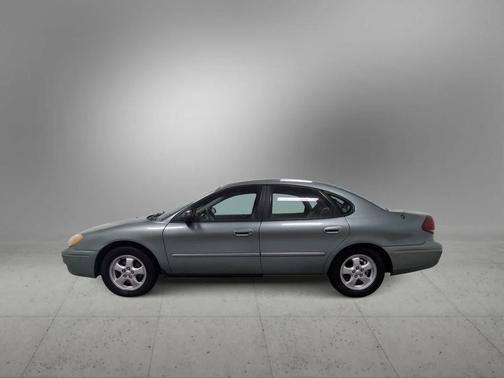 2006 Ford Taurus SE