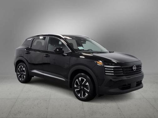 Super Black 2026 Nissan Kicks SV