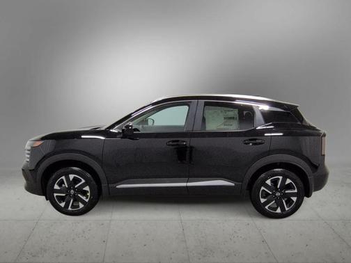 Super Black 2026 Nissan Kicks SV