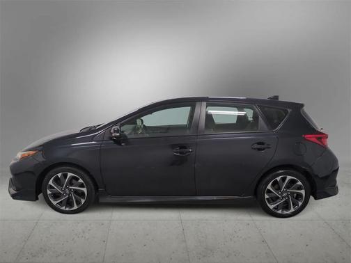 2016 Scion iM Base (CVT)