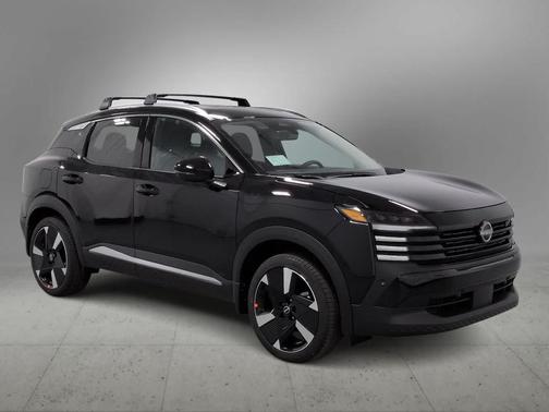 Super Black 2026 Nissan Kicks SR