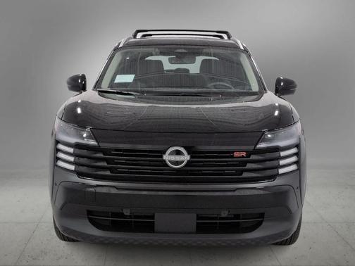 Super Black 2026 Nissan Kicks SR