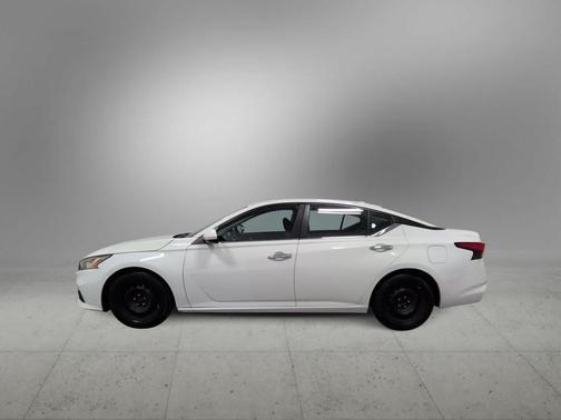Glacier White 2020 Nissan Altima S FWD